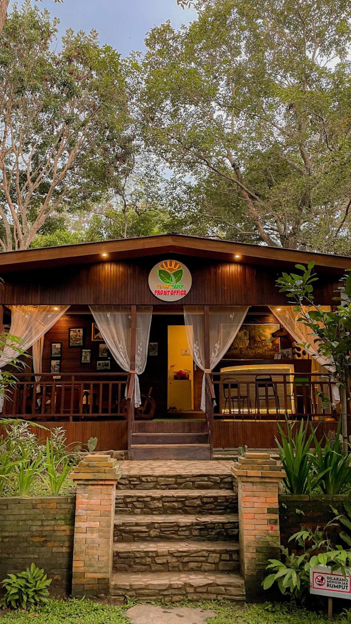 Pijar Resort Powered By Cocotel Kudus Bagian luar foto