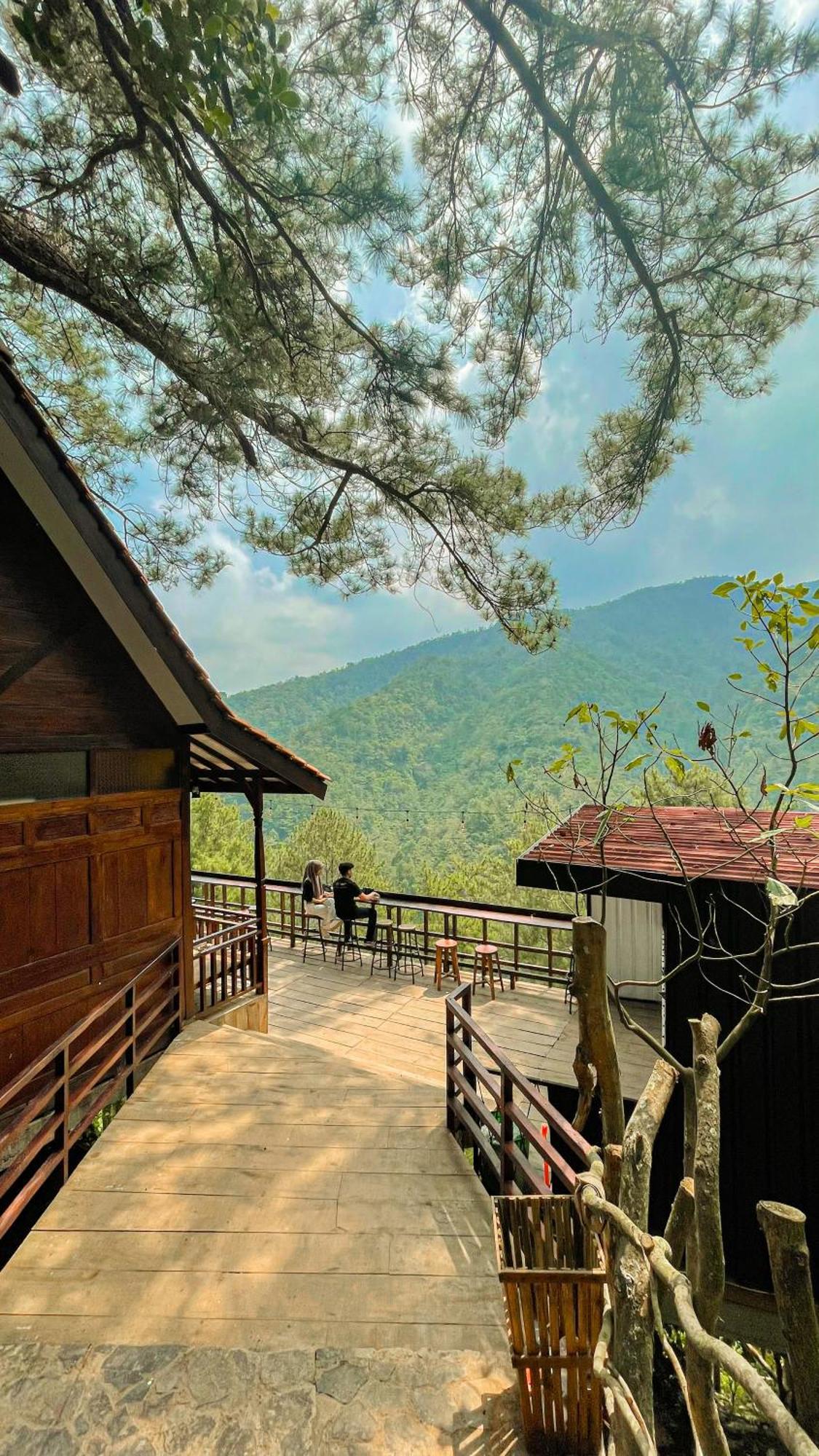 Pijar Resort Powered By Cocotel Kudus Bagian luar foto