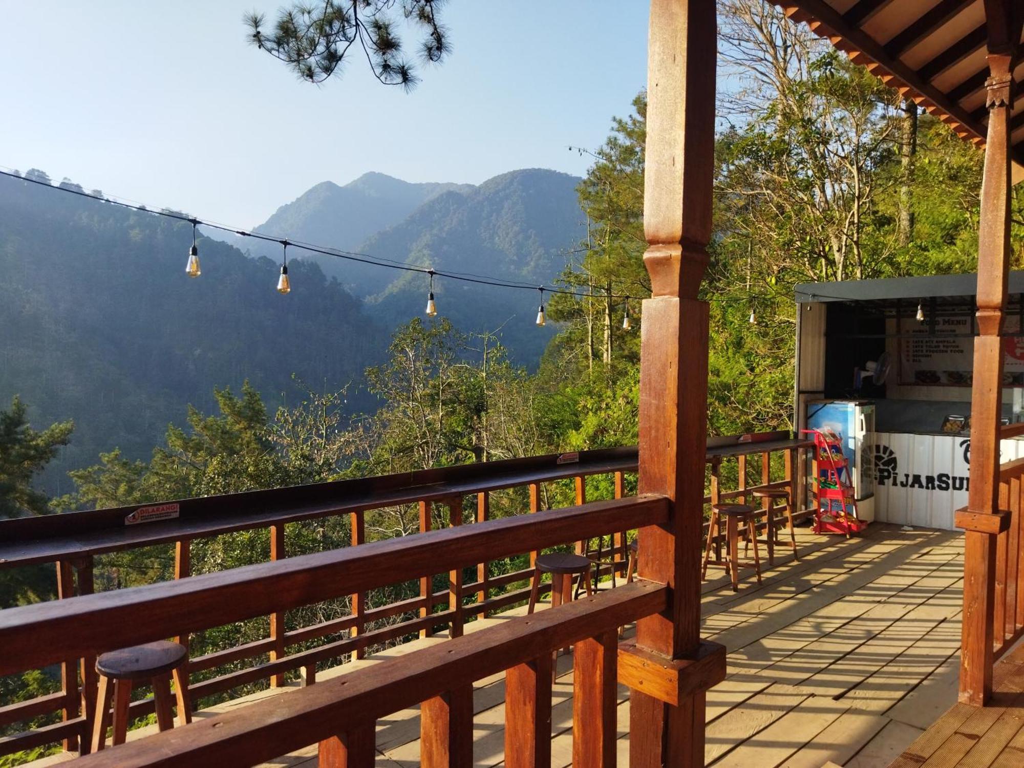 Pijar Resort Powered By Cocotel Kudus Bagian luar foto